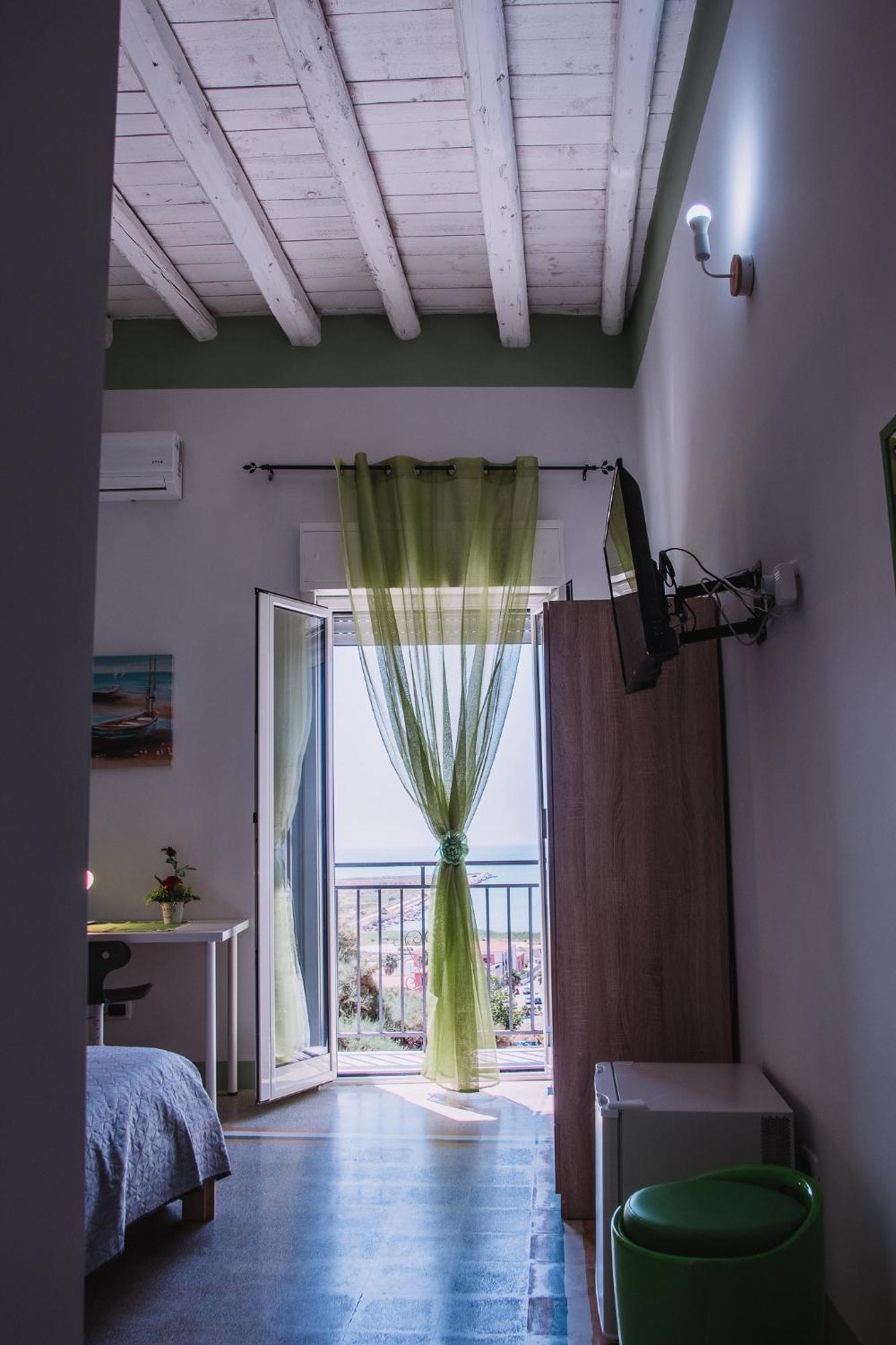 Magico Sole Bed and Breakfast Πόρτο Εμπέντοκλε Εξωτερικό φωτογραφία